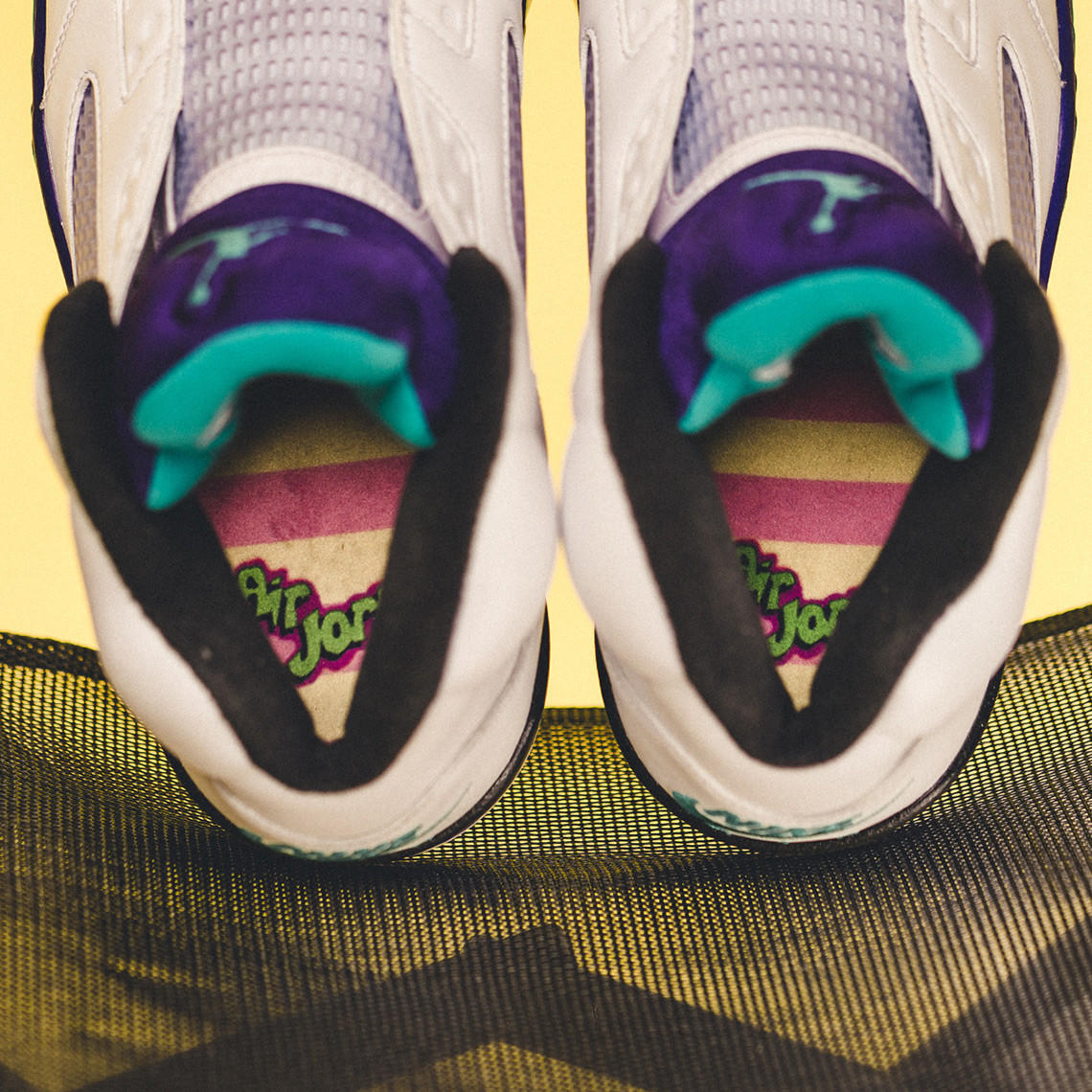 AV3919-135,AJ5,Air Jordan 5 AV3919-135 AJ5 威尔·史密斯生日当天发售！这双白紫 AJ5 入手难度可能不低！