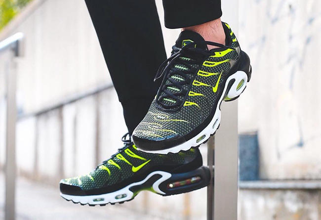 Nike,Air Max Plus,852630-036  复古风潮人们的心头好！全新 Air Max Plus 现已发售