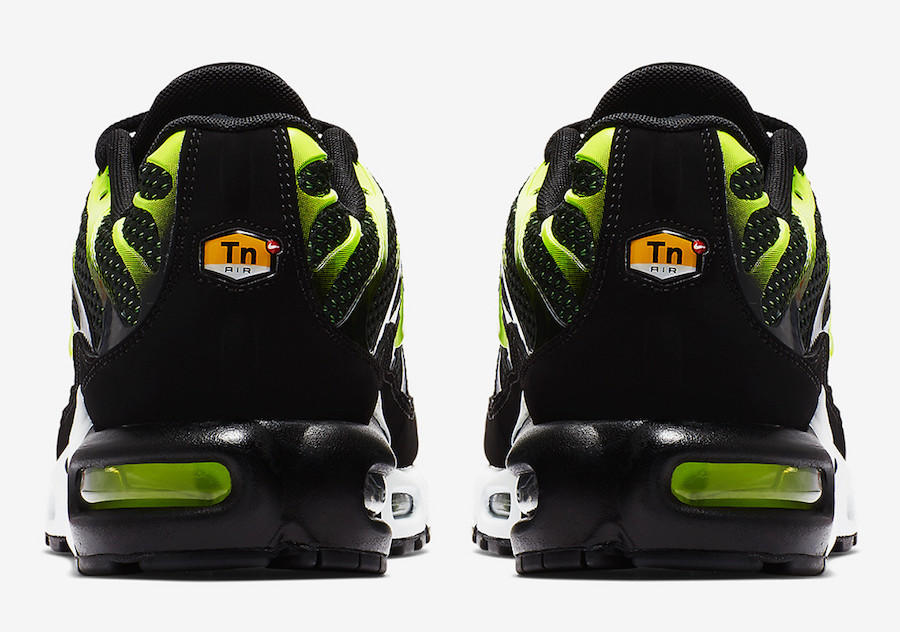 Nike,Air Max Plus,852630-036  复古风潮人们的心头好！全新 Air Max Plus 现已发售