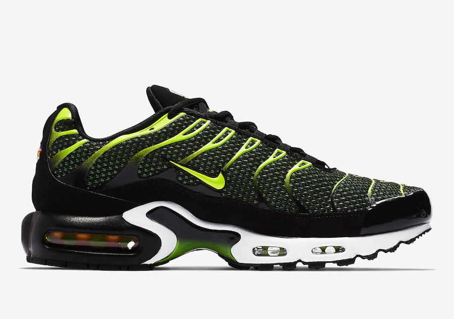 Nike,Air Max Plus,852630-036  复古风潮人们的心头好！全新 Air Max Plus 现已发售
