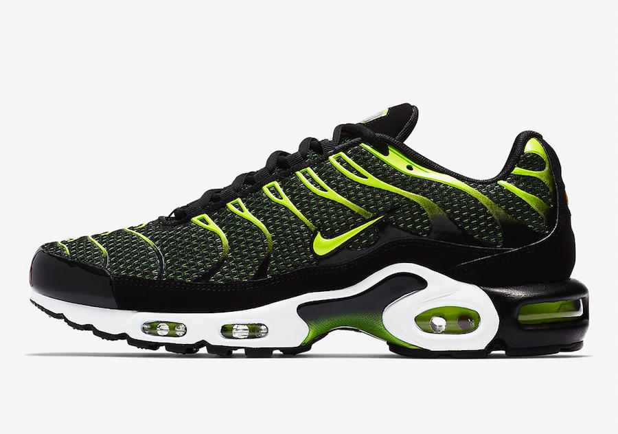 Nike,Air Max Plus,852630-036  复古风潮人们的心头好！全新 Air Max Plus 现已发售