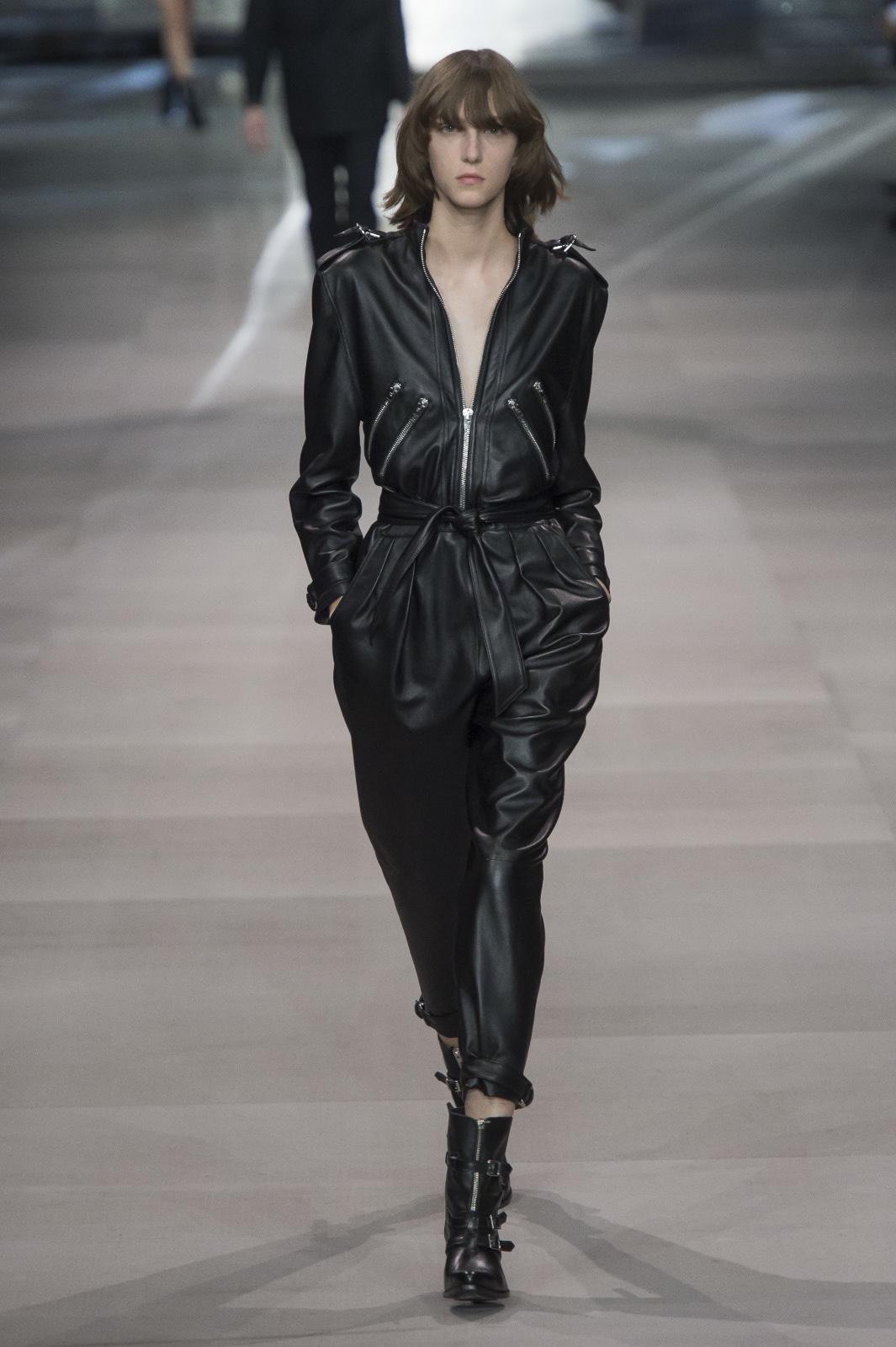 坚持中性摇滚风!hedi slimane执掌的celine究竟值得期待还是失望