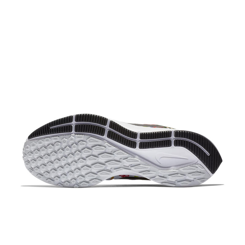 Nike,Pegasus 35,发售  专业跑鞋也有潮流装扮！花卉配色 Nike Pegasus 35 下月发售