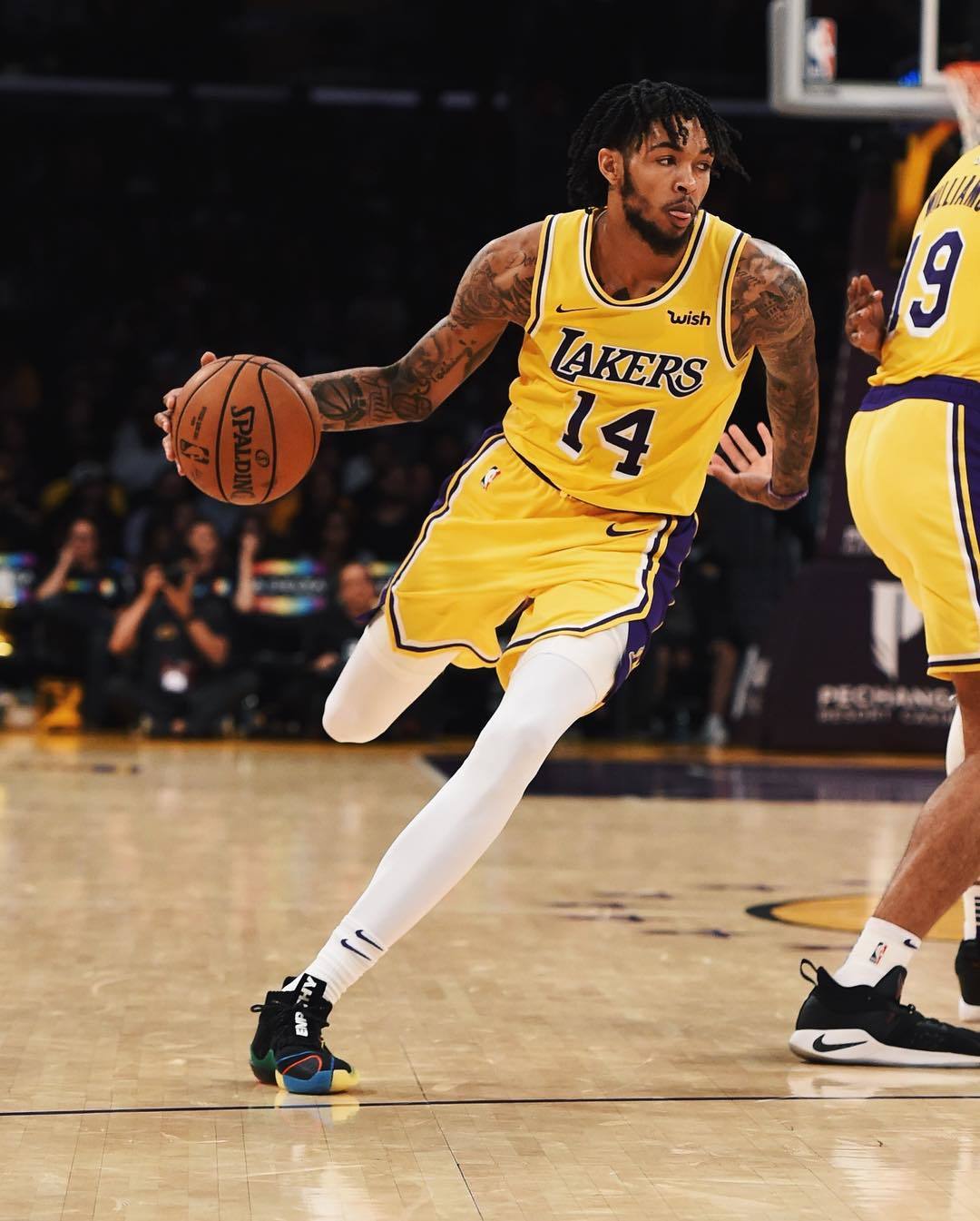 NBA,鞋王,之争,再度,开启,季前赛,上,脚,亮点,  NBA 鞋王之争再度开启！季前赛上脚亮点颇多