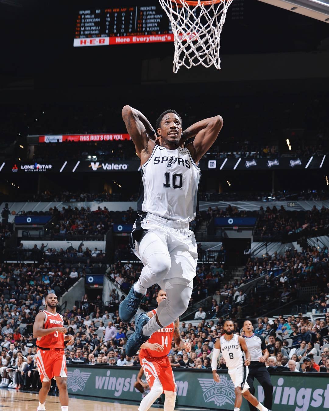 NBA,鞋王,之争,再度,开启,季前赛,上,脚,亮点,  NBA 鞋王之争再度开启！季前赛上脚亮点颇多