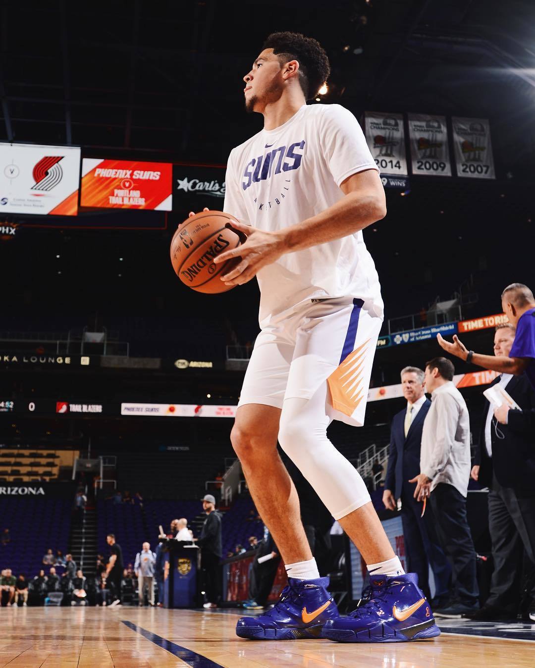 NBA,鞋王,之争,再度,开启,季前赛,上,脚,亮点,  NBA 鞋王之争再度开启！季前赛上脚亮点颇多