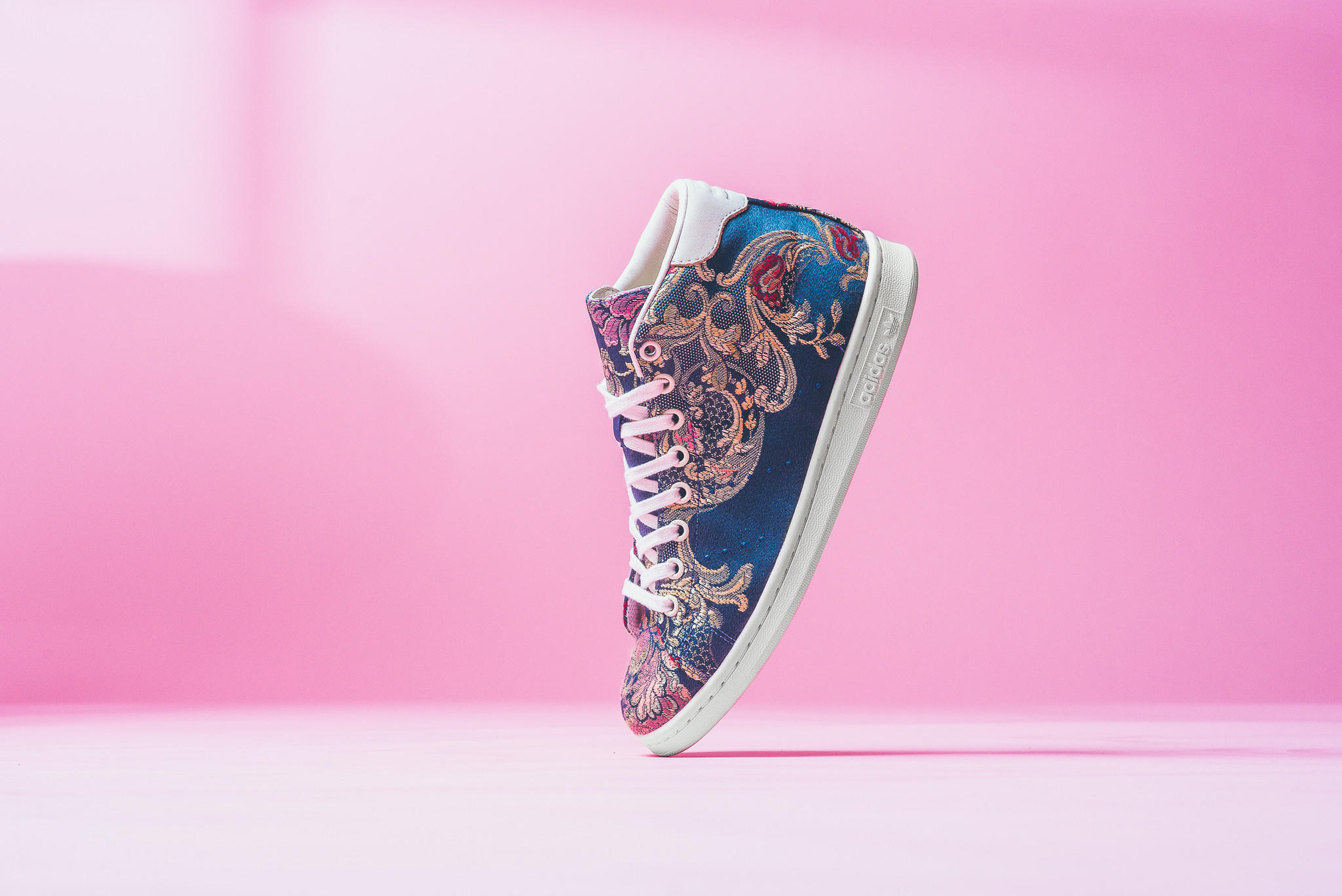 pharrell_adidas_consortium_stan_smith_high_floral_print_sneaker_politics_hypebeast_1_127776fa-e378-49f7-85bc-1cafcd785729