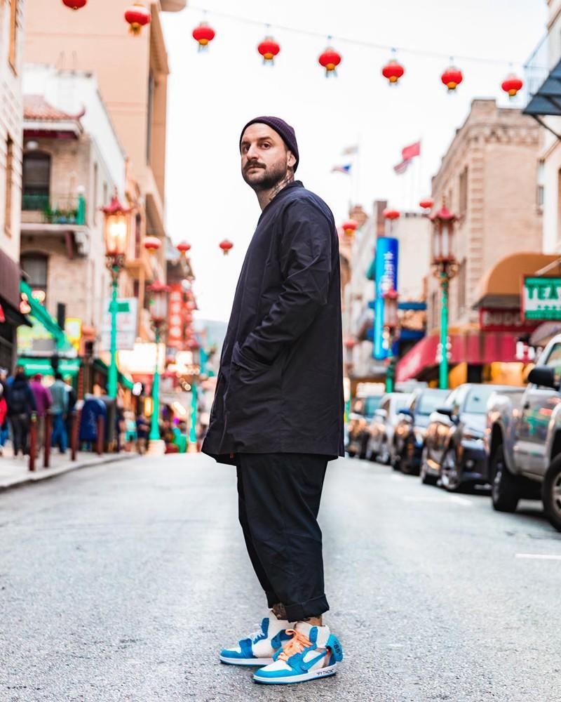 The Shoe Surgeon,定制  不止价值十万美金的镶钻球鞋！出自他手的球鞋，最便宜也要一千美金！