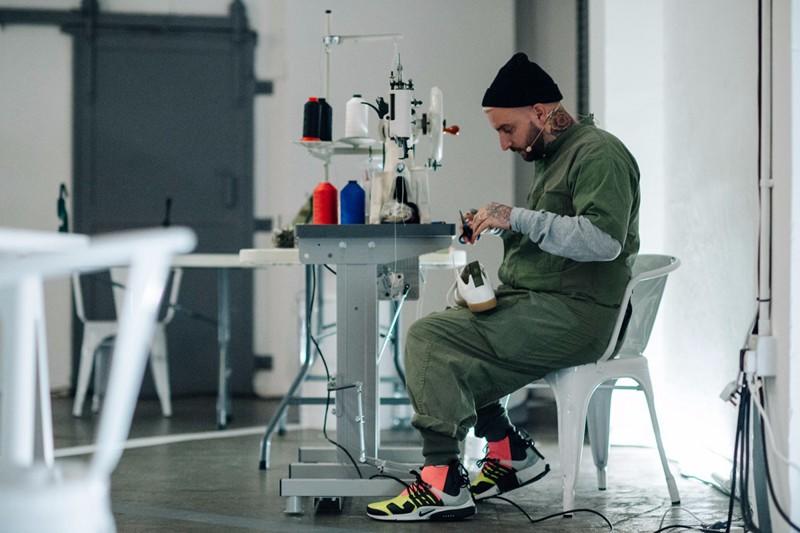 The Shoe Surgeon,定制  不止价值十万美金的镶钻球鞋！出自他手的球鞋，最便宜也要一千美金！