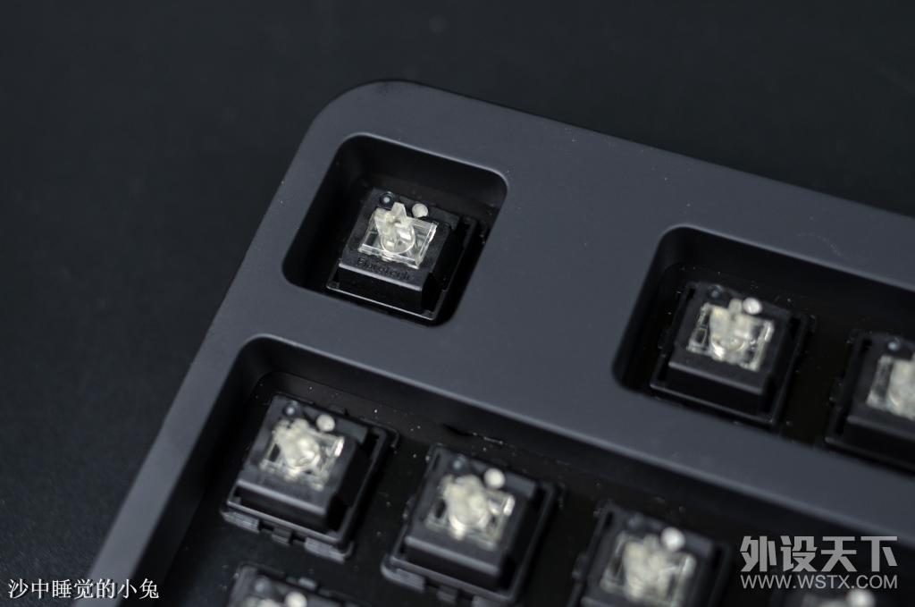 一切只为了电竞，BenQ ZOWIE CELERITAS II 光轴游戏键盘评测