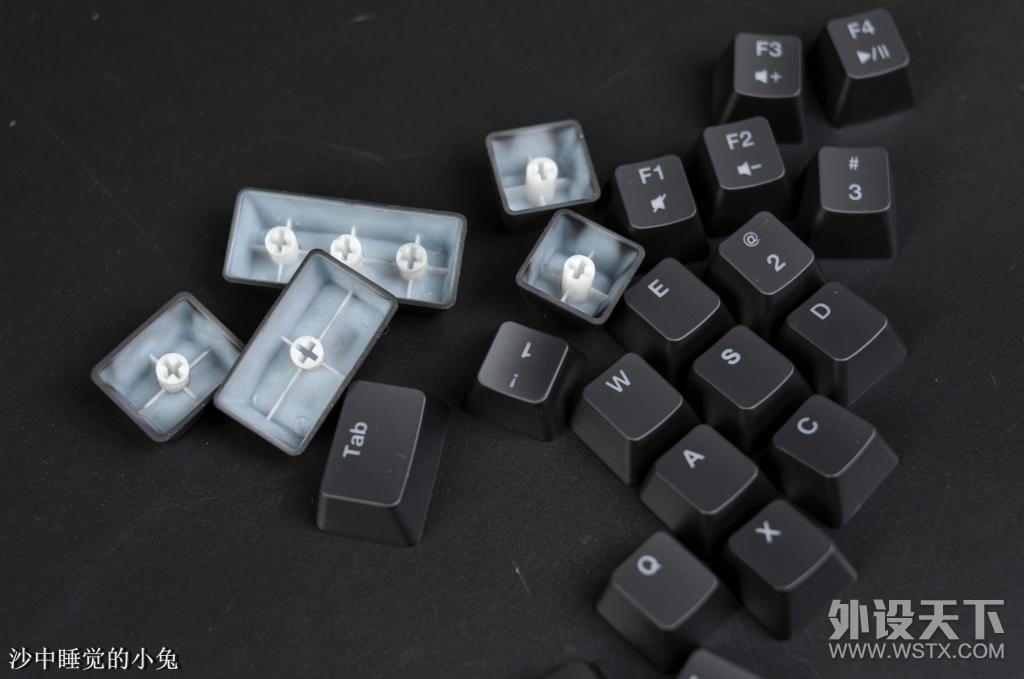 一切只为了电竞，BenQ ZOWIE CELERITAS II 光轴游戏键盘评测