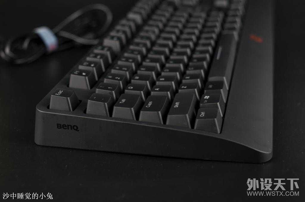 一切只为了电竞，BenQ ZOWIE CELERITAS II 光轴游戏键盘评测