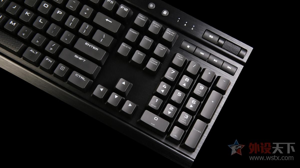 海盗船K65RGB K70RGB K70：“银”轴加持     