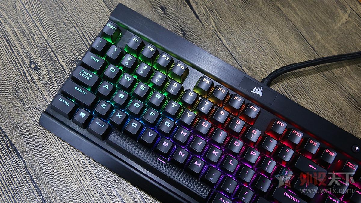 海盗船K65RGB K70RGB K70：“银”轴加持     