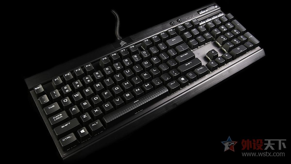 海盗船K65RGB K70RGB K70：“银”轴加持     