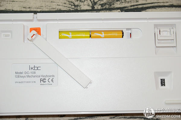 蓝牙与机械的碰撞：iKBC DC108 双模键盘 开箱及使用评测