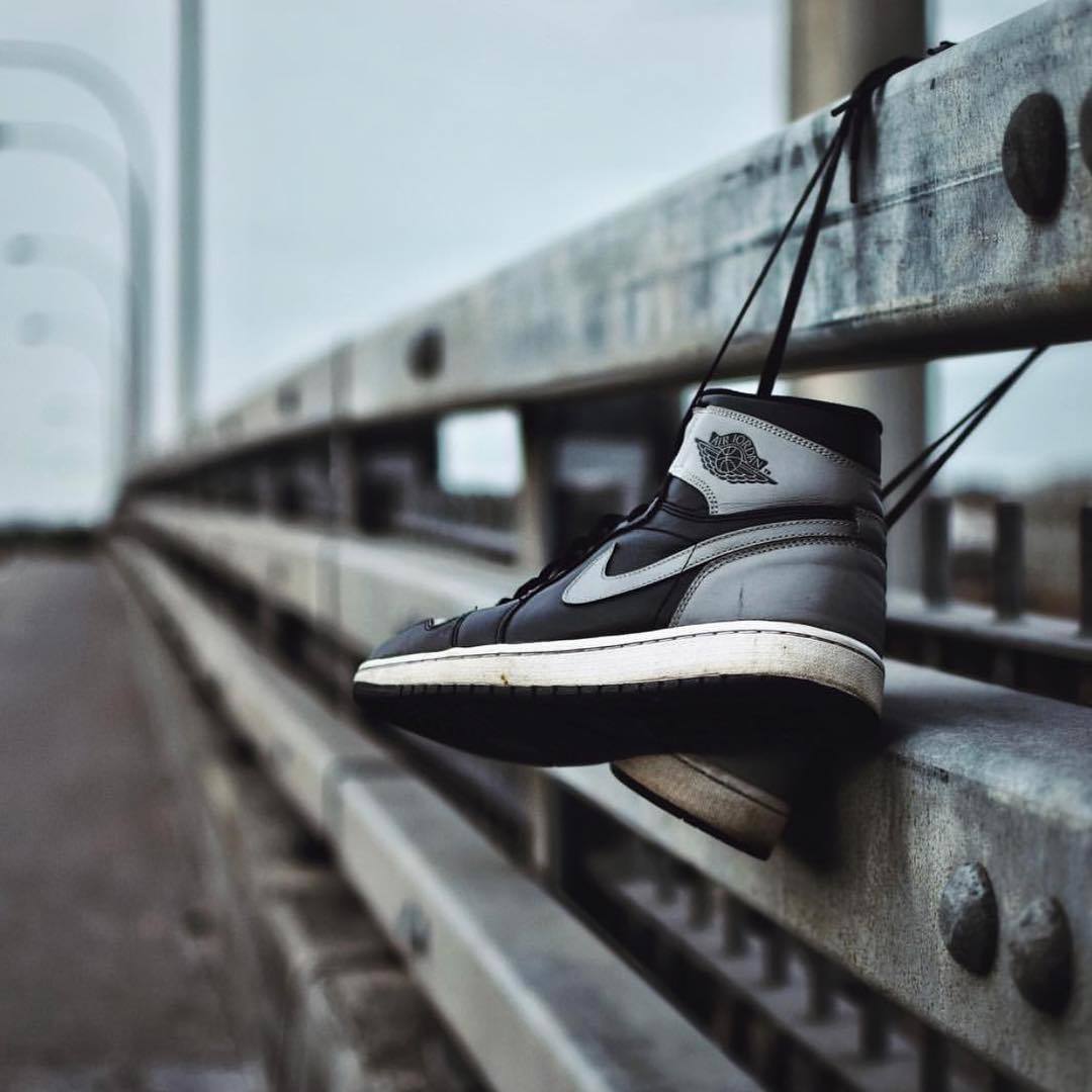 Yeezy,AJ1,Air Jordan 1,OFF-WHI  这是今年称霸球鞋圈的「四大天王」！90% 的人至少买过一双！