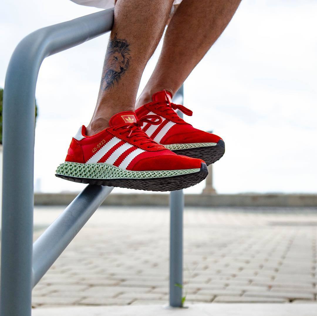 adidas,4D,Never Made,上脚  4D 鞋底首次搭载复古鞋面！来看看上脚效果如何！