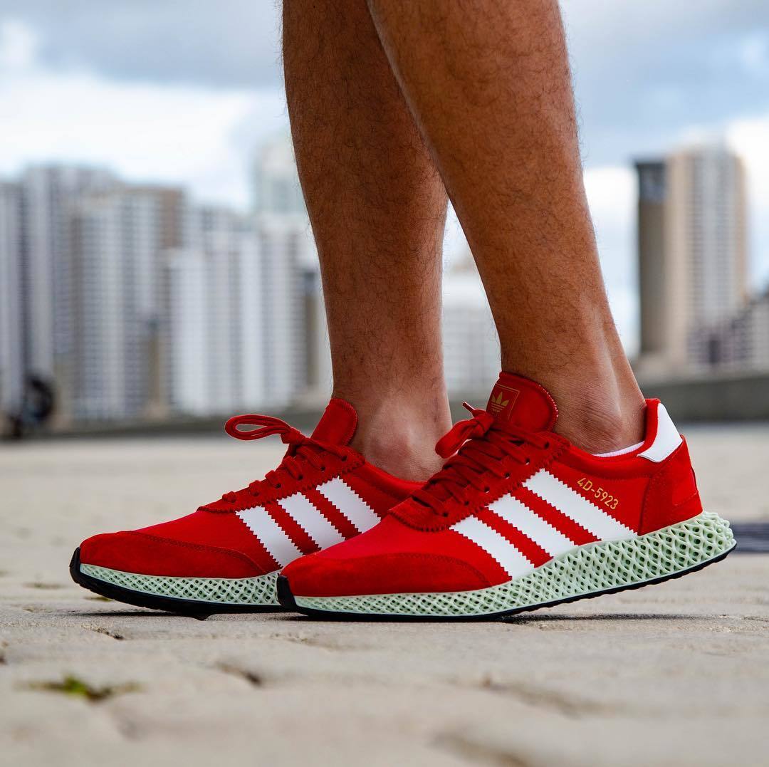 adidas,4D,Never Made,上脚  4D 鞋底首次搭载复古鞋面！来看看上脚效果如何！
