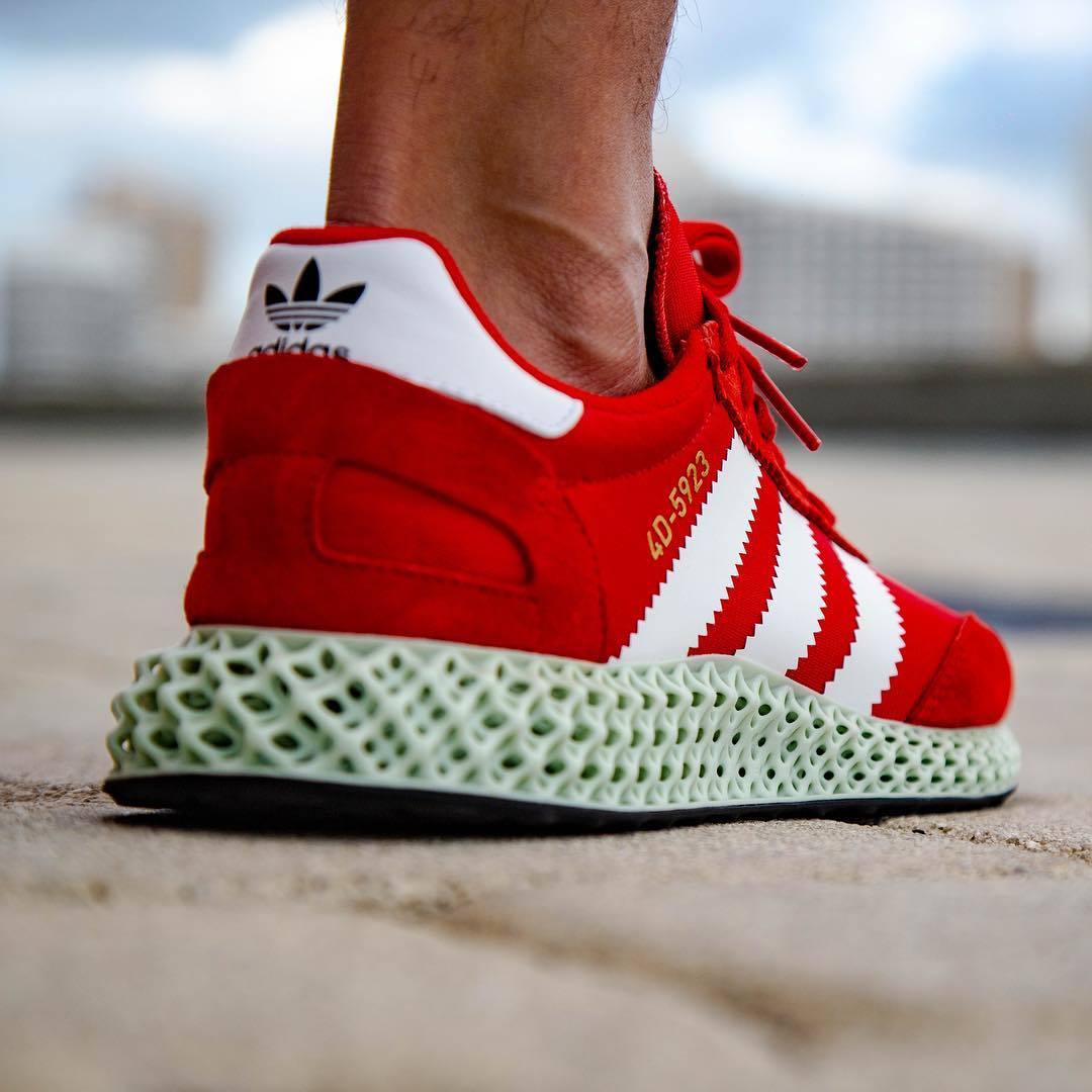 adidas,4D,Never Made,上脚  4D 鞋底首次搭载复古鞋面！来看看上脚效果如何！