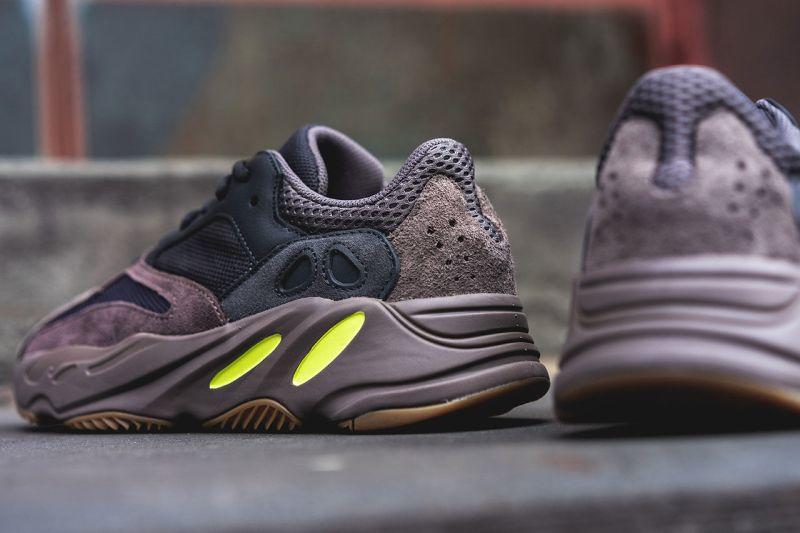 adidas,Yeezy Boost 700 Wave Ru  女码比男码贵了不少！全新 Yeezy 700 本周末发售