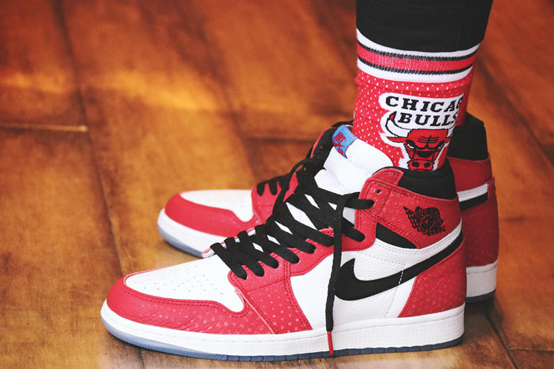 Air Jordan 1,AJ1,发售,上脚,555088-  与芝加哥无比相似！这款全新 AJ1 上脚效果真的不错