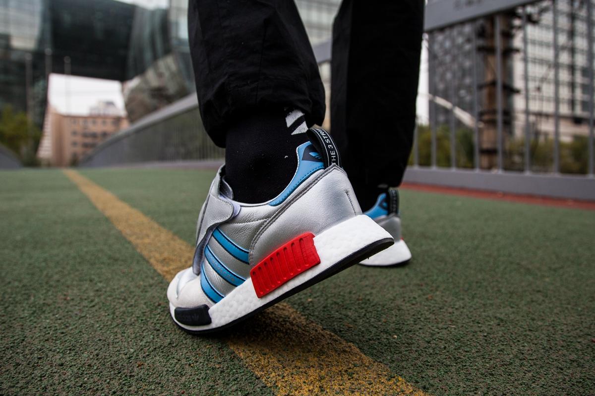 adidas,Naver Made  花一双的钱，体验最经典的两双鞋！这种机会这辈子可能只有一次