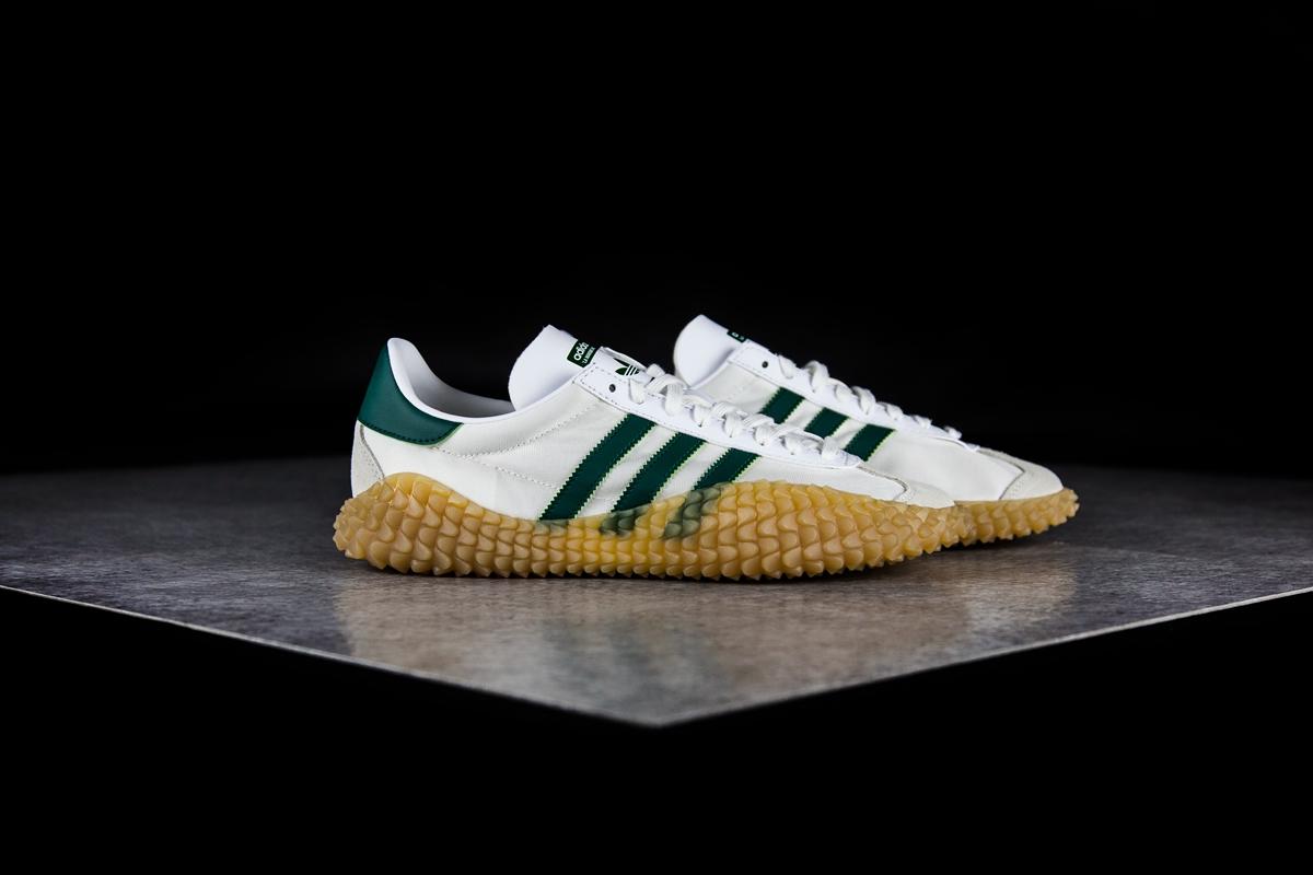 adidas,Naver Made  花一双的钱，体验最经典的两双鞋！这种机会这辈子可能只有一次