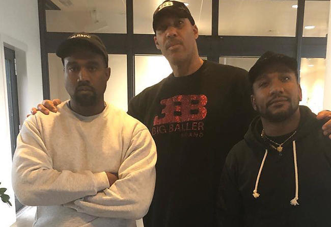 YEEZY,BBB,球哥,亲自,晒出,球爹,与,侃爷,合影,  侃爷辅佐球爹打造 YEEZY x BBB 联名？球哥亲晒二人合影！