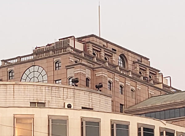 三星Galaxy A8s拍照样张 - 细节放大