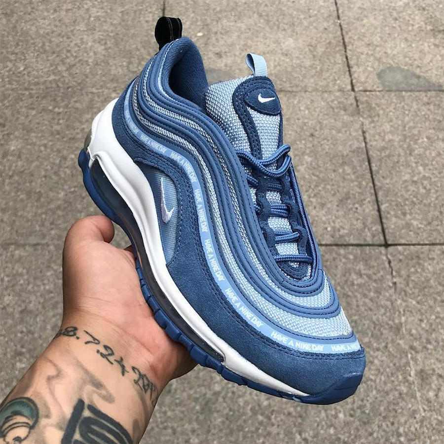 蓝染既视感nikeairmax97haveanikeday