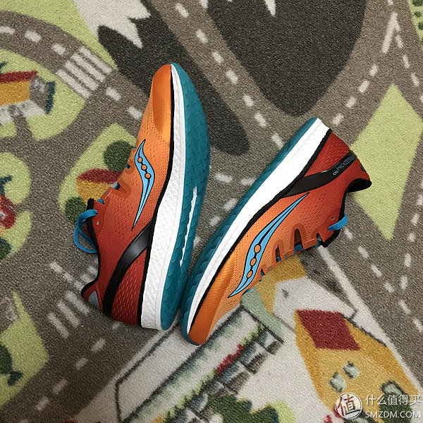 脚感无敌！Saucony 圣康尼 FREEDOM ISO 跑步鞋