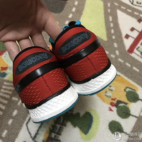 脚感无敌！Saucony 圣康尼 FREEDOM ISO 跑步鞋