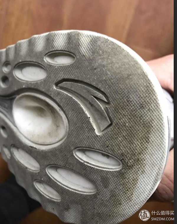 “虫洞”跑鞋测评—安踏ANTA 携手 NASA联袂出击