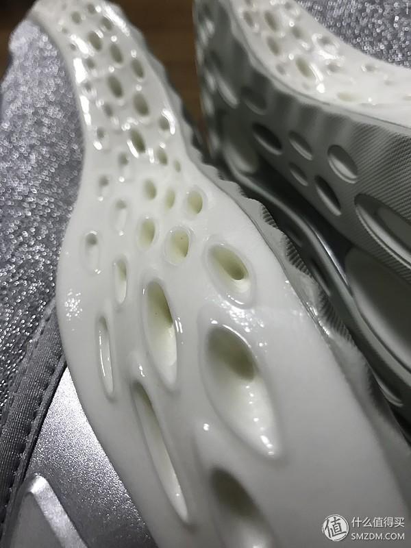 “虫洞”跑鞋测评—安踏ANTA 携手 NASA联袂出击