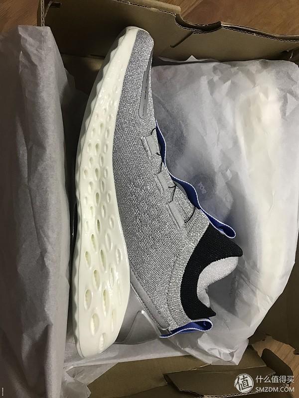 “虫洞”跑鞋测评—安踏ANTA 携手 NASA联袂出击