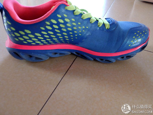 一双舒适的慢跑鞋：LI-NING 李宁 弧五代 深度使用测评（李宁系列测评第一期）