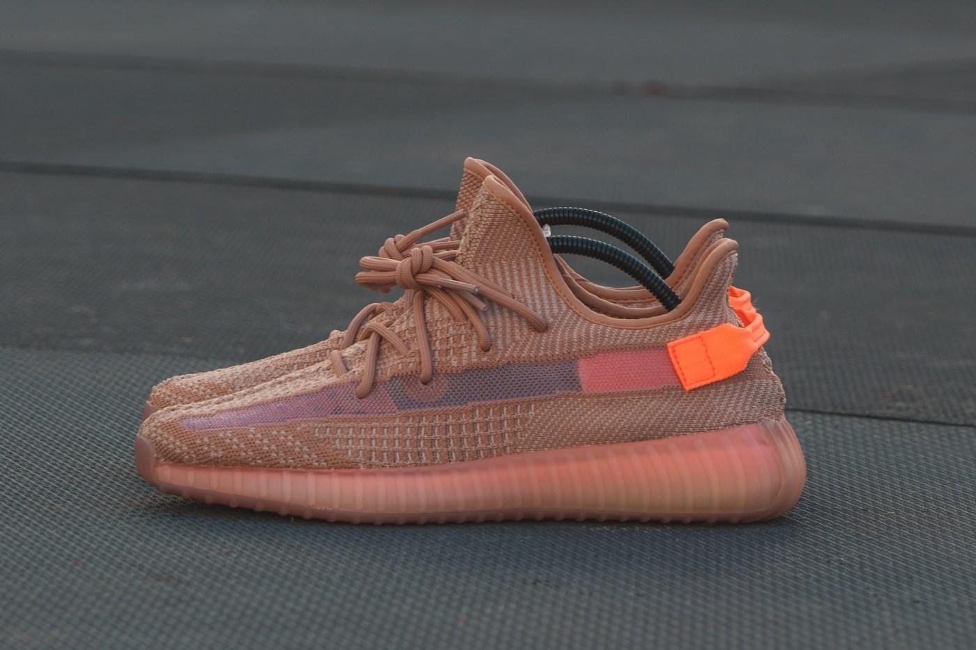 率先近赏yeezyboost350v2全新配色设计clay