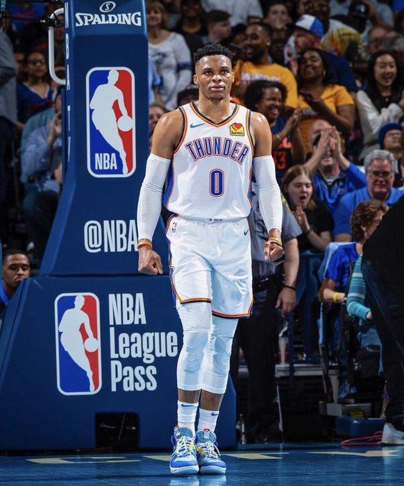 配色灵感打造,雷霆对阵湖人的比赛,russell westbrook再穿新款jordan