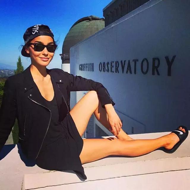 不穿拖鞋过什么夏天？