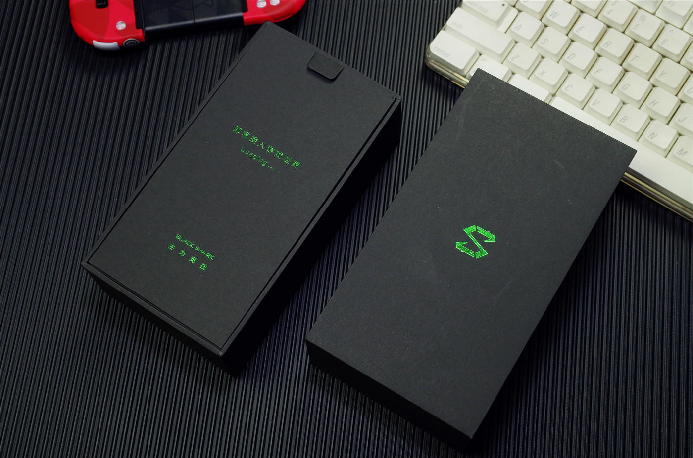 不将就的电竞旗舰:黑鲨2游戏手机全方位测评