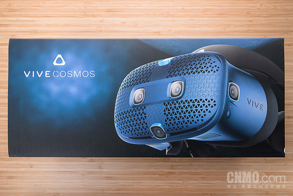 VIVE COSMOS