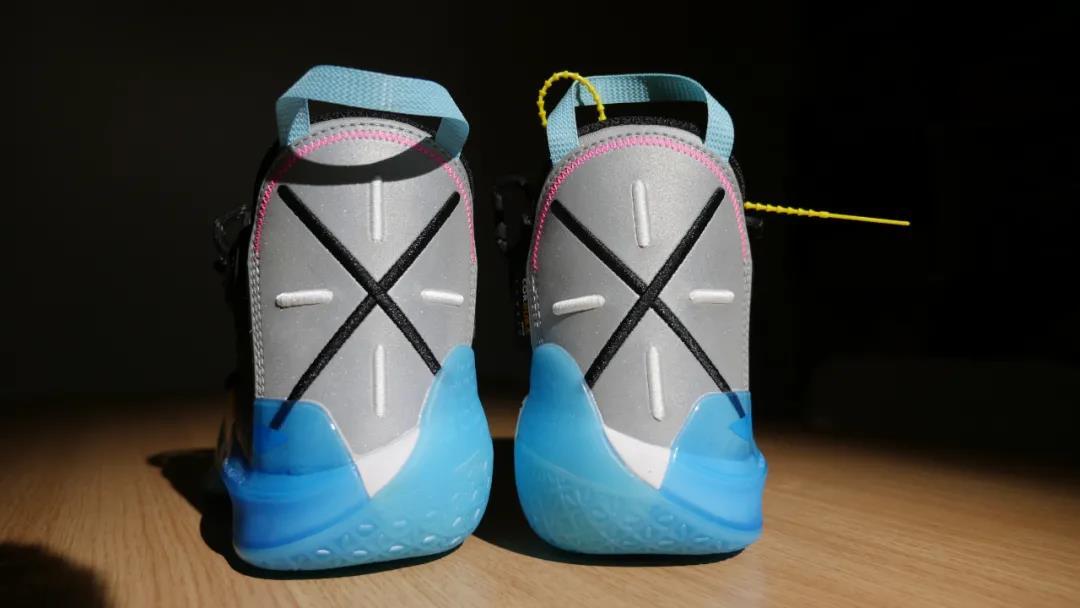 wen鞋评丨李宁-wow8 一款「好产品」&一款「烂商品」-识物