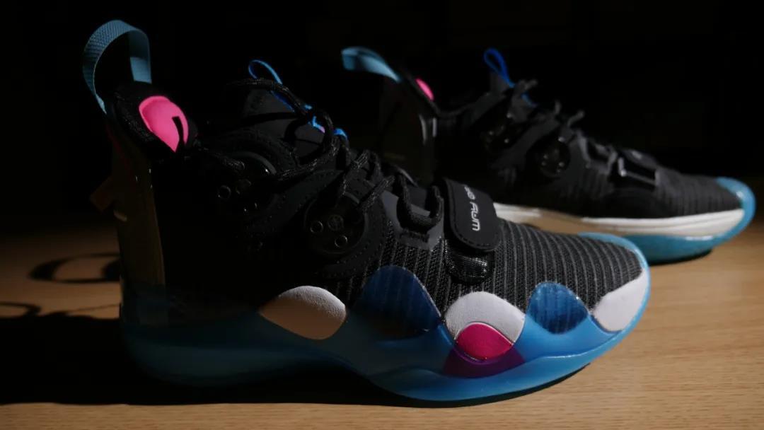 wen鞋评丨李宁-wow8 一款「好产品」&一款「烂商品」-识物