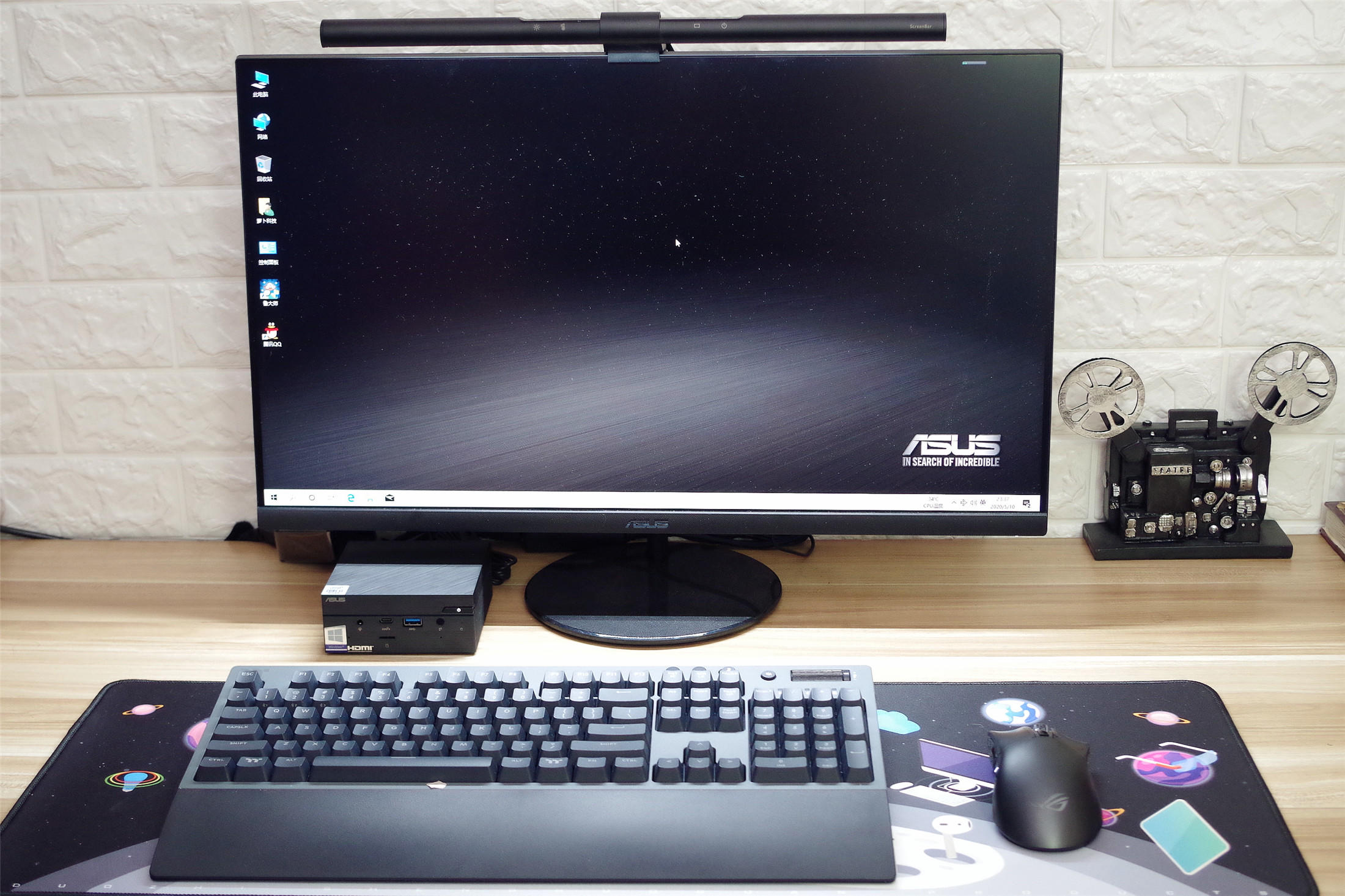 巴掌大小的口袋电脑10系酷睿加持还能diy升级华硕迷你魔方pn62体验