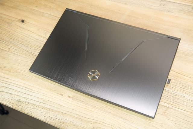 17.3的屏笔电仅15.6的机身？机械革命X8Ti Plus测评