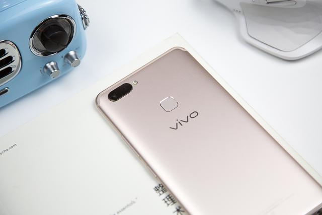 销量最好的全面屏手机VIVO X20Plus体验