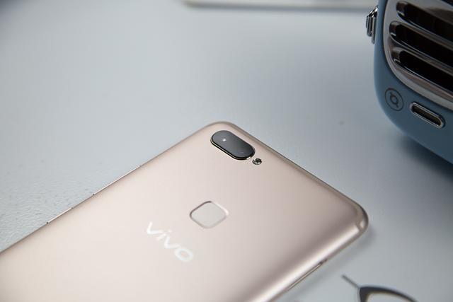 销量最好的全面屏手机VIVO X20Plus体验