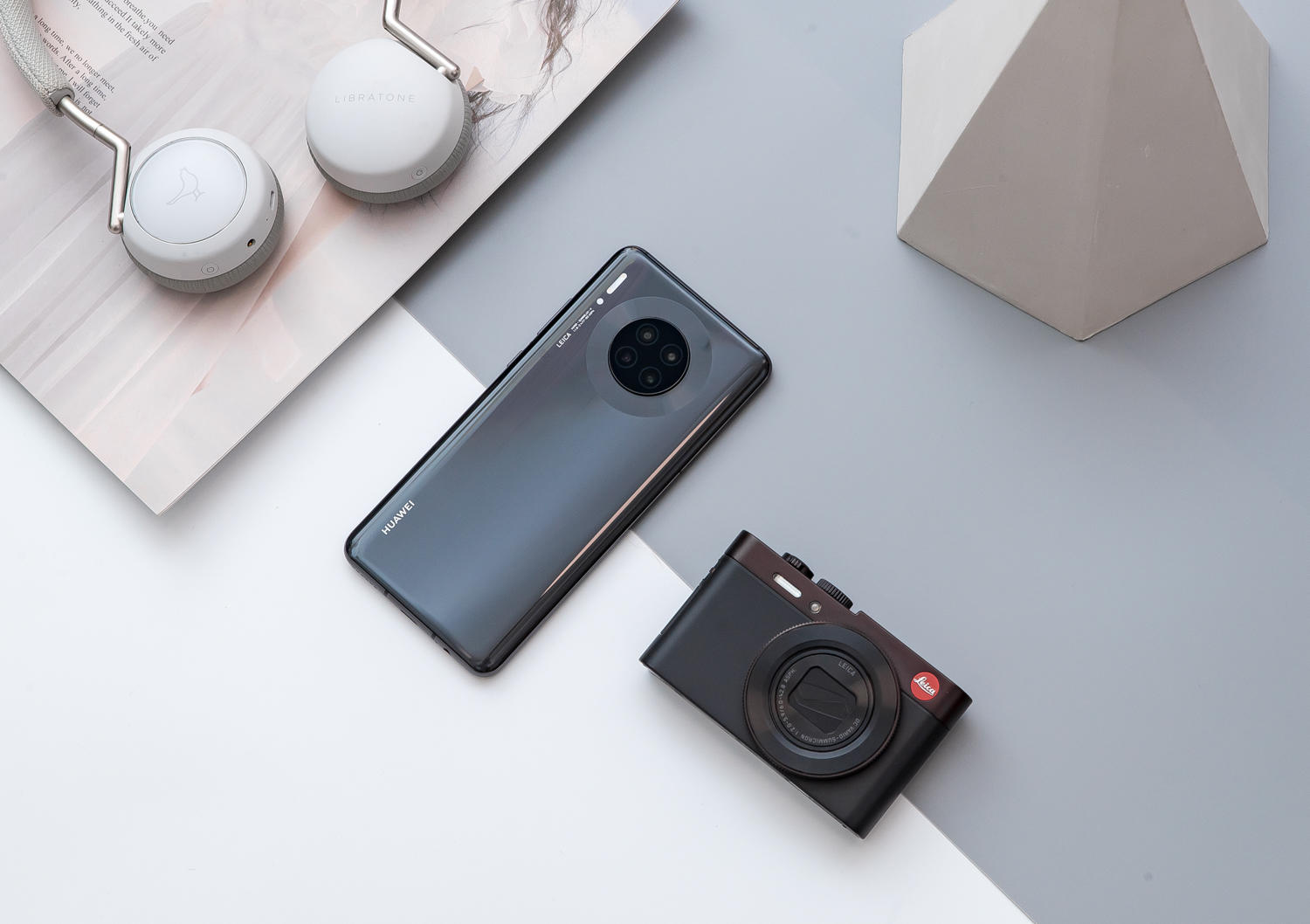 0的emui10的操作系统,对于日常喜欢手游的朋友来讲是不错的选择,运行