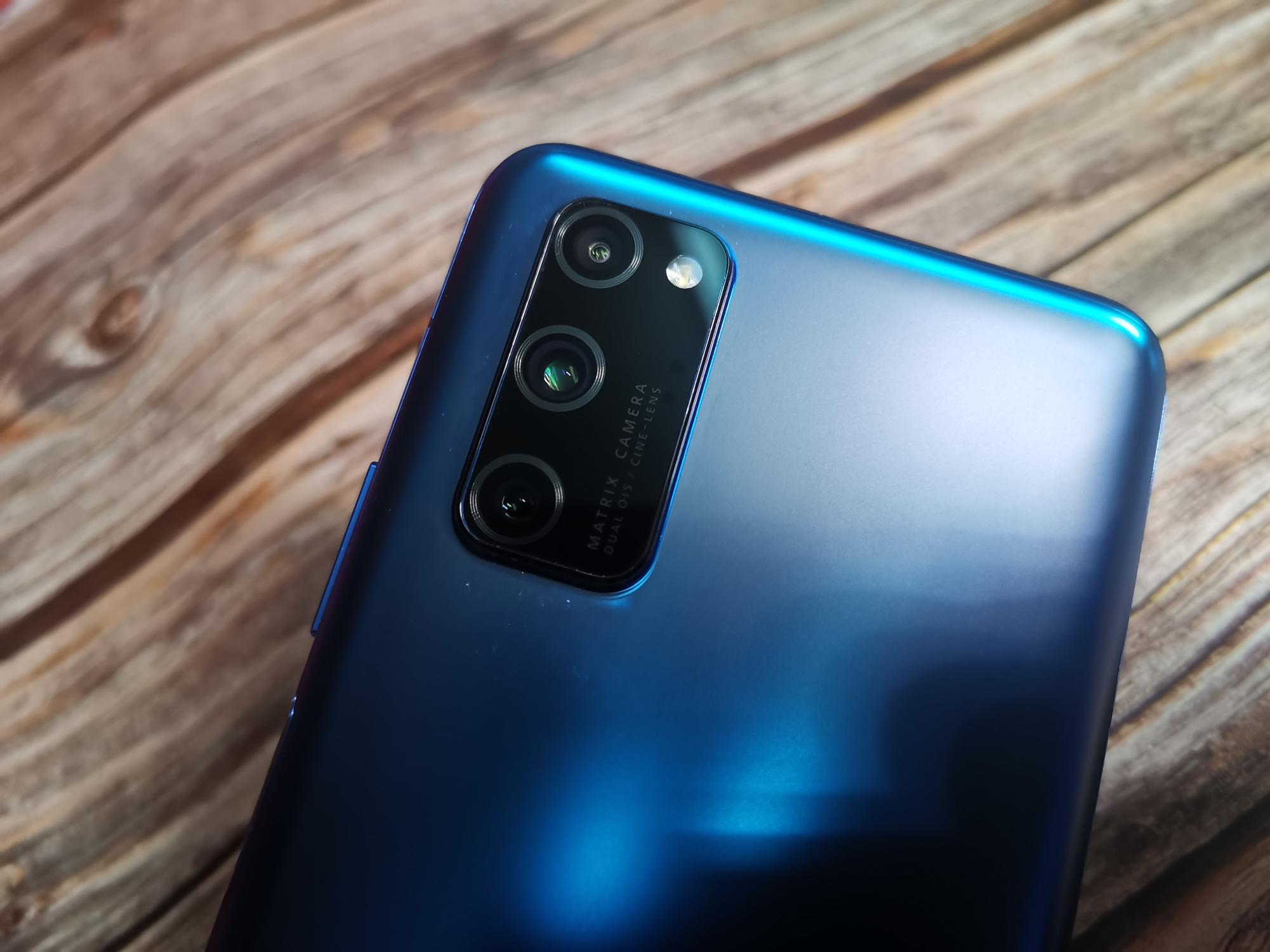 荣耀v30pro内外兼修颜值与性能并存无愧科技领先地位